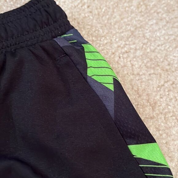 SHIRT AND SHORTS BOY MATCHING SET - Picture 6 of 11